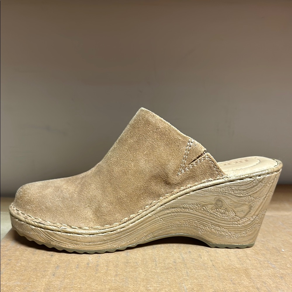 Women's Tan Suede Wedge Mules